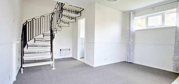 1 bedroom terraced house to rent