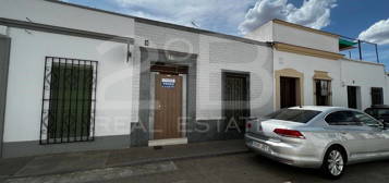 Casa o chalet en venta en calle Zafra, 41 -25