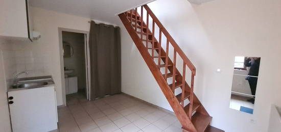 Studio  à louer, 1 pièce, 19 m², Étage 0/1