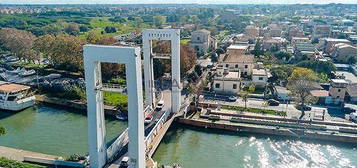 Quadrilocale con BALCONE / Fiumicino