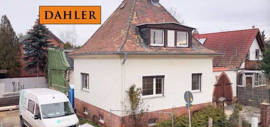 Sanierungsbedürftiges Einfamilienhaus mit Remise in Markkleeberg Zöbigker