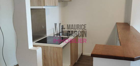 A LOUER - APPARTEMENT BEAUMES DE VENISE - 3 pièces 50.11m²