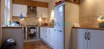 4 bedroom terraced house to rent