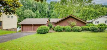 1105 Radcliffe Ave, Kingsport, TN 37664