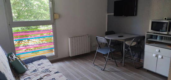 Location appartement 1 pièce 19 m²