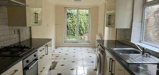 3 bedroom terraced house