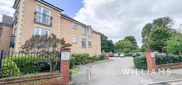 Flat for sale in Ashingdon Road, Ashingdon, Rochford SS4