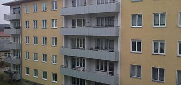 Bastlerhit! Gemütliche und unbefristete 2-Zimmer-Wohnung mit Balkon