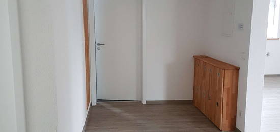 Freundliche 2,5-Zimmer-EG-Wohnung mit EBK in Neuhausen Enzkreis