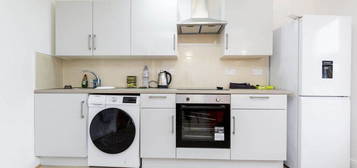 2 bed flat to rent