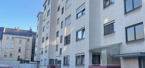 Zentral gelegene, gepflegte  2,5 Zimmerwohnung mit Südbalkon Mannheim City