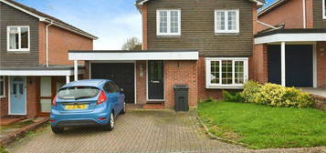 3 bedroom link detached house for sale