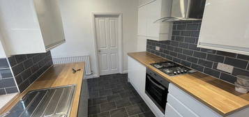 Flat to rent in South Shields, Tyne & Wear NE33