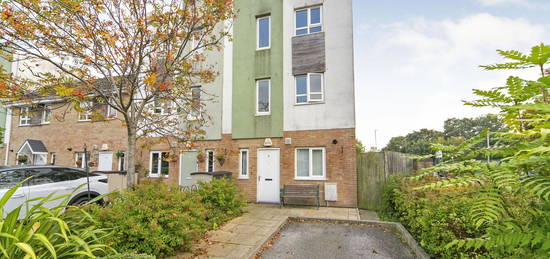 Town house for sale in Hawthorne Drive, Liverpool L33