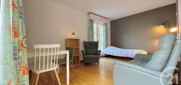 Studio  à vendre, 1 pièce, 25 m², Étage 1/–