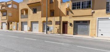 Casa adosada en venta en Calle Hipócrates, San Miguel