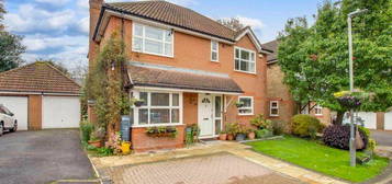 4 bed detached house for sale