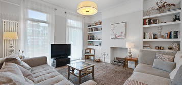 Flat for sale in Biddulph Mansions, Elgin Avenue W9