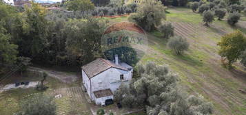 Casa indipendente in vendita in via Pozzo, 11