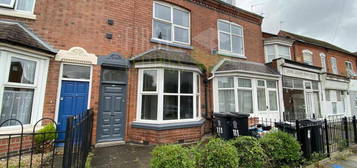 5 bedroom terraced house