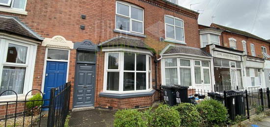 5 bedroom terraced house