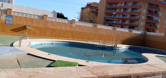 Apartamento de alquiler en Roquetas Pueblo