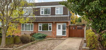 3 bed semi-detached house for sale