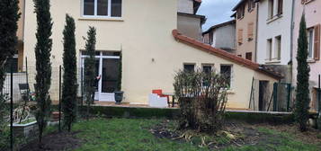 Petite Maison avec jardin plein centre