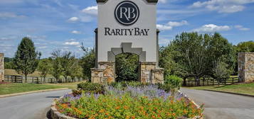 545 Rarity Bay Pkwy Apt 206, Vonore, TN 37885