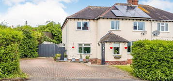 4 bedroom semi-detached house for sale