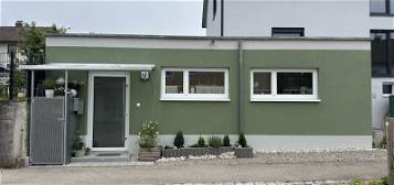 Ideal geschnittene 2 TKB Wohnung mit Garten in ruhiger Lage von Wehringen