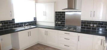 2 bed flat to rent