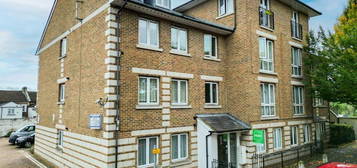 2 bedroom ground floor flat for sale