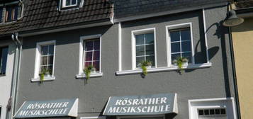 2 Zimmer, Küche, Bad, Terrasse, Rösrath Zentrum zu vermieten