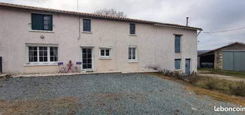 Location maison a pamplie dans une ferme