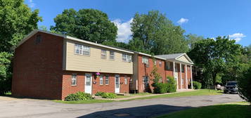 Lawrence Terrace, Syracuse, NY 13212