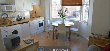 Flat to rent in Steyne Mansions, Brighton BN2