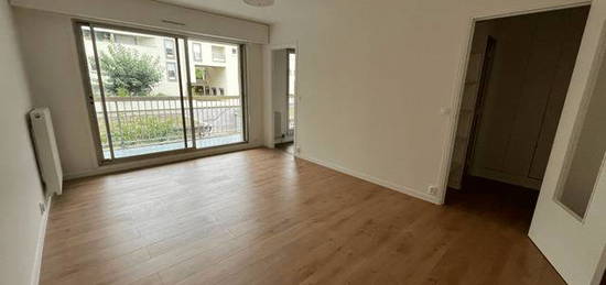 Location appartement 1 pièce 28 m²