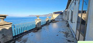 Fabbricato Storico del '700 Sul Mare Chianalea