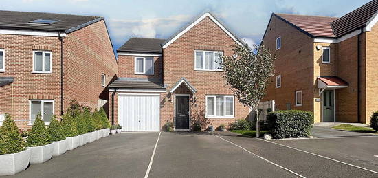 4 bed detached house for sale