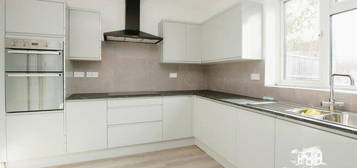 4 bedroom terraced house