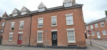 4 bedroom terraced house