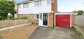 3 bedroom semi-detached house for sale