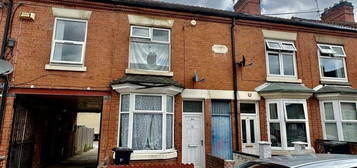 Terraced house to rent in Gipsy Road, Belgrave, Leicester LE4