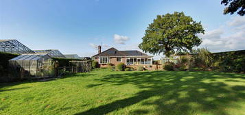 2 bed detached bungalow for sale