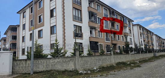 DÜZCE YAHYALAR DOKUZPINAR SİTESİNDE KİRALİK 2+1 DAİRE ÖNÜ AÇIK