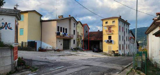 Casa indipendente all'asta in via Gonzati