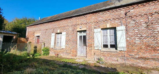 Maison à rénover avec bâtiments