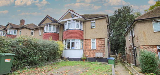 Maisonette for sale in Bushey Mill Lane, North Watford WD24