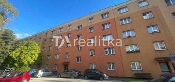 Byt 2+1, 54 m², Orlová, 735 14